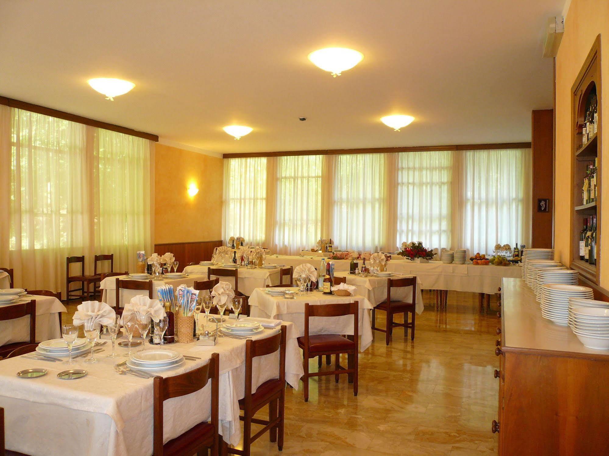 Albergo Ariston Tabiano Terme Екстер'єр фото