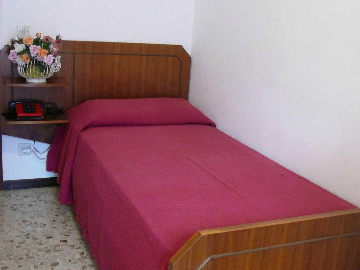 Albergo Ariston Tabiano Terme Екстер'єр фото